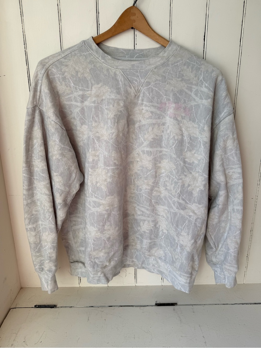 Victoria's Secret PINK All Over Print Camo Crewneck Sweatshirt V-Notch Grey M